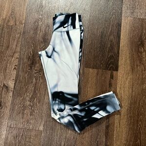 Nike Women’s Legend Tight